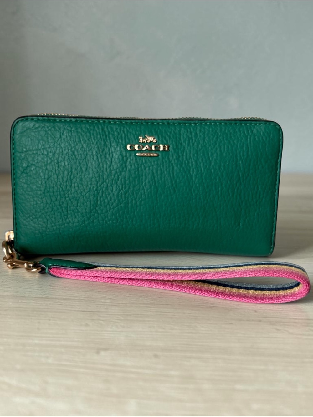 COACH Green Leather Long Zip Wallet with Pink Strap Accent Style C8277
